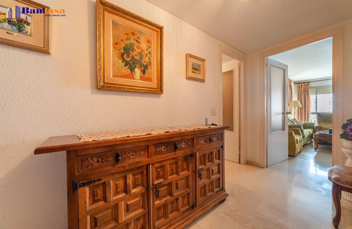 Sale of apartment in Piso en Zona Puerto Deportivo, Fuengirola, Fuengirola
photo 2
