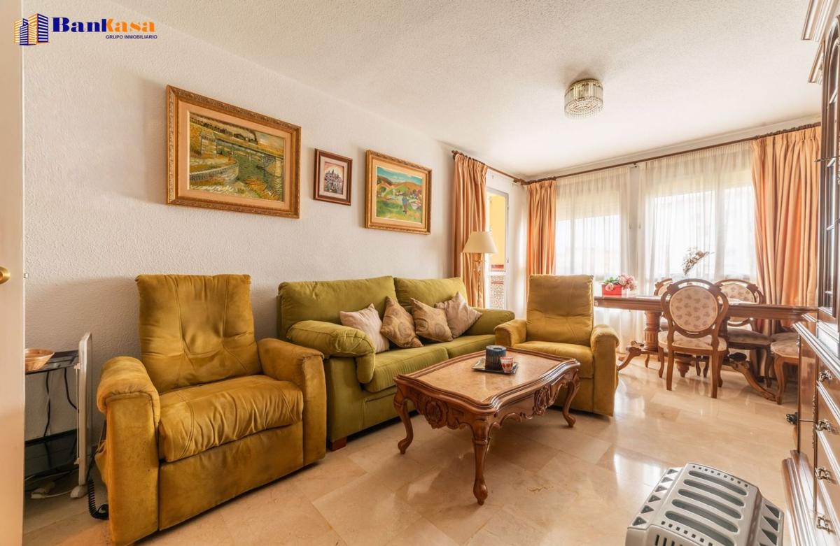Sale of apartment in Piso en Zona Puerto Deportivo, Fuengirola, Fuengirola
photo 5