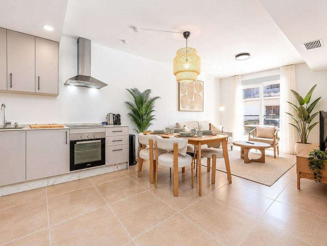 Продажа квартиры на Piso en Calle Miguel Márquez, Zona Puerto Deportivo, Fuengirola, Фуэнхирола
photo 4
