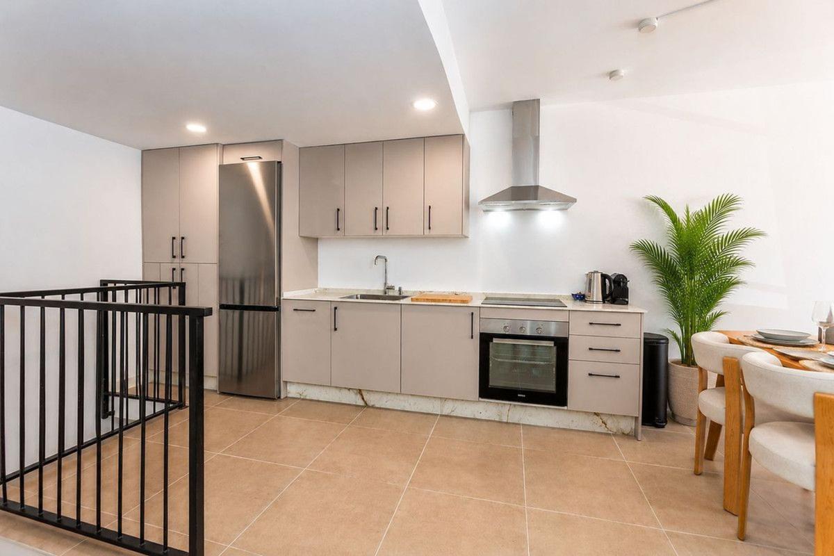 Продажа квартиры на Piso en Calle Miguel Márquez, Zona Puerto Deportivo, Fuengirola, Фуэнхирола
photo 5