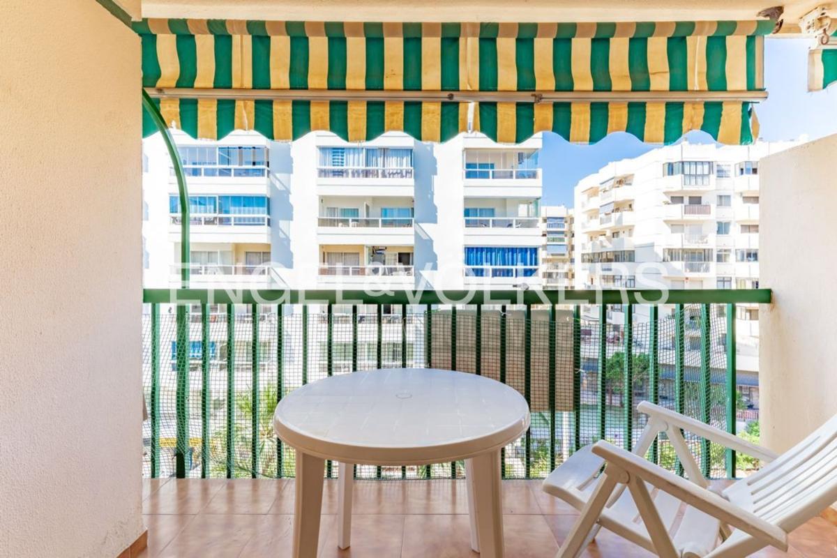 Sale of apartment in Piso en Calle Lamo de Espinosa, Zona Puerto Deportivo, Fuengirola, Fuengirola
photo 2