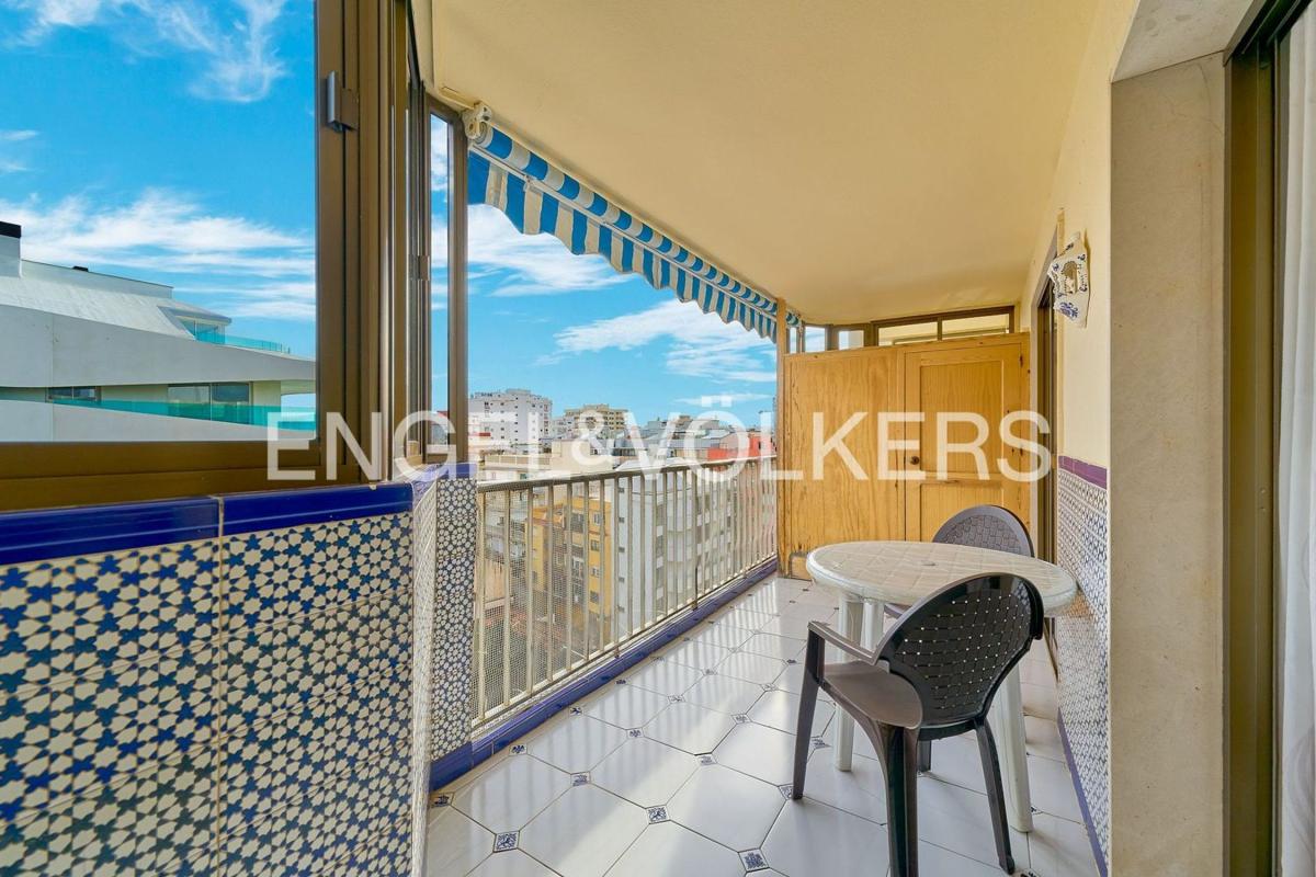 Venta de piso en Piso en Calle Martínez Catena, Zona Puerto Deportivo, Fuengirola, Fuengirola
photo 3