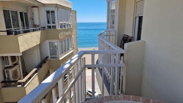 Sale of flat in Piso en Paseo Marítimo Rey de España, 12, Zona Puerto Deportivo, Fuengirola, Fuengirola
photo 1