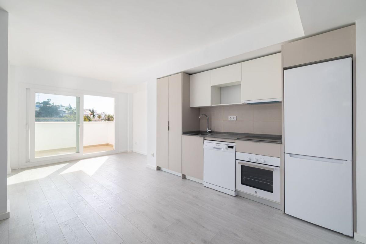 Venta de piso en Piso en Calle Pensamiento, 52, Torreblanca del Sol, Fuengirola, Fuengirola
photo 2