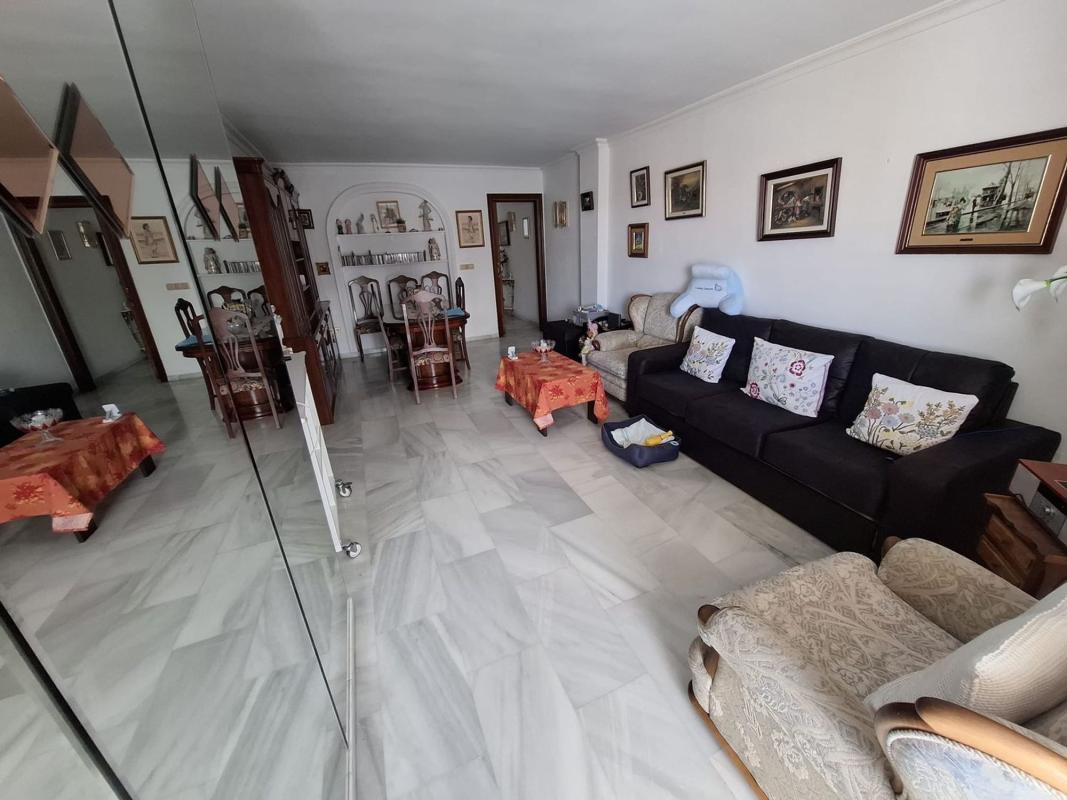 Venta de piso en Piso en Calle Martínez Catena s/n, Zona Puerto Deportivo, Fuengirola, Fuengirola
 photo 2