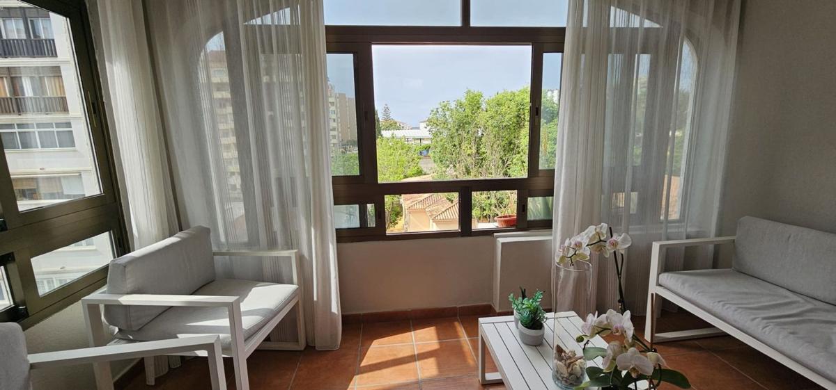Sale of apartment in Piso en Feria De Abril, 1, Centro Ciudad, Fuengirola, Fuengirola
photo 2