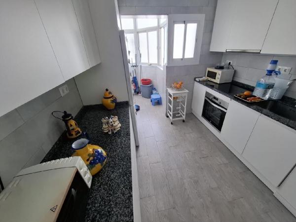 Venta de piso en Piso en Calle Martínez Catena, Zona Puerto Deportivo, Fuengirola, Fuengirola
 photo 4