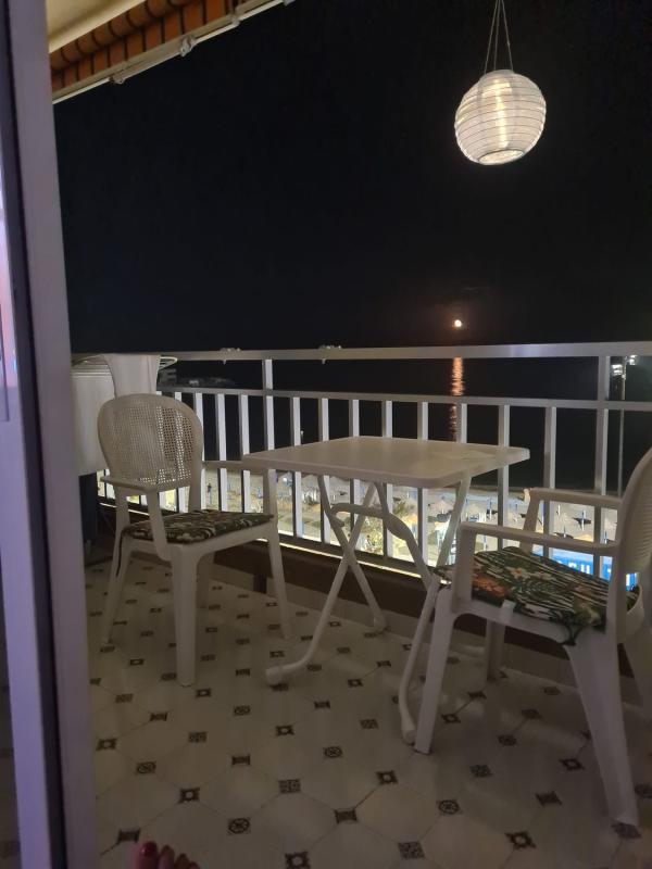 Venta de piso en Piso en Paseo Marítimo Rey de España, Zona Puerto Deportivo, Fuengirola, Fuengirola
photo 2