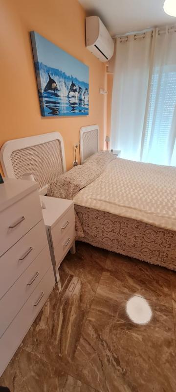 Venta de piso en Piso en Paseo Marítimo Rey de España, Zona Puerto Deportivo, Fuengirola, Fuengirola
photo 5