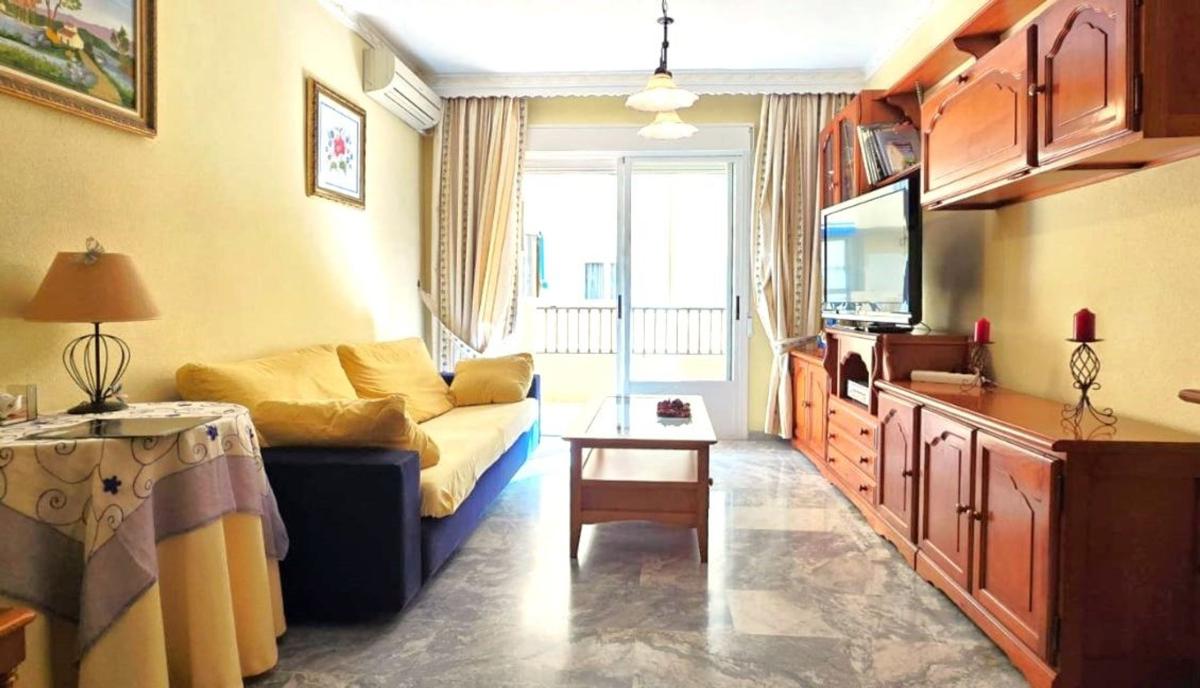 Venta de piso en Piso en Calle Molino De Viento, Zona Sohail, Fuengirola, Fuengirola
photo 3