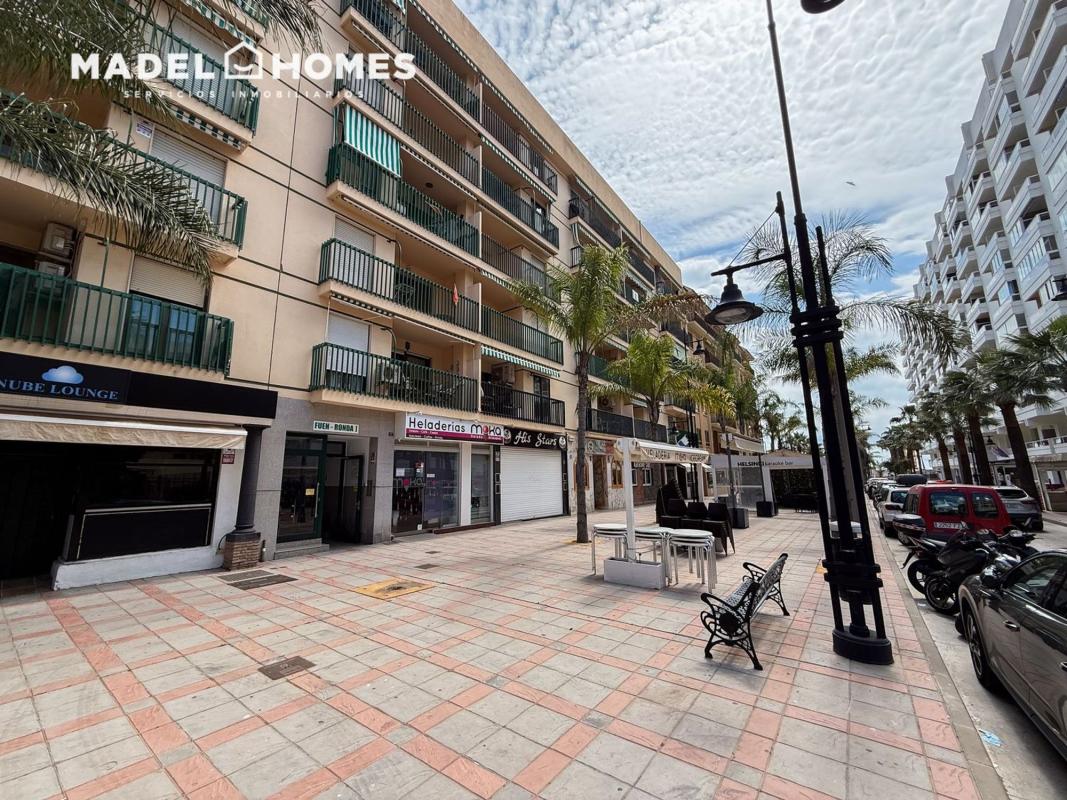 Sale of apartment in Piso en Calle Lamo de Espinosa, Zona Puerto Deportivo, Fuengirola, Fuengirola
photo 2