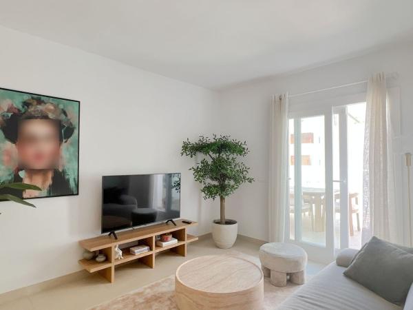 Venta de piso en Piso en Calle Pensamiento, 54, Torreblanca del Sol, Fuengirola, Fuengirola
photo 1