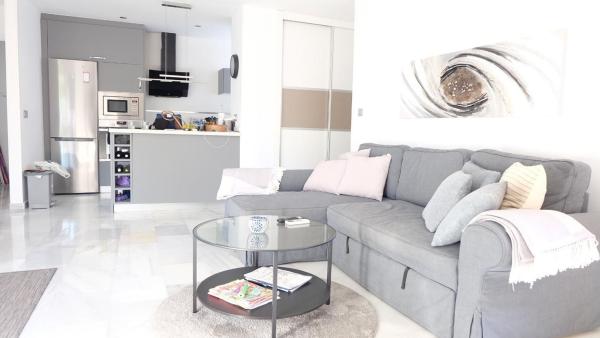 Penthouse for sale at Ático en Calle Héroes Dos de Mayo, Zona Puerto Deportivo, Fuengirola, Fuengirola thumbnail 1