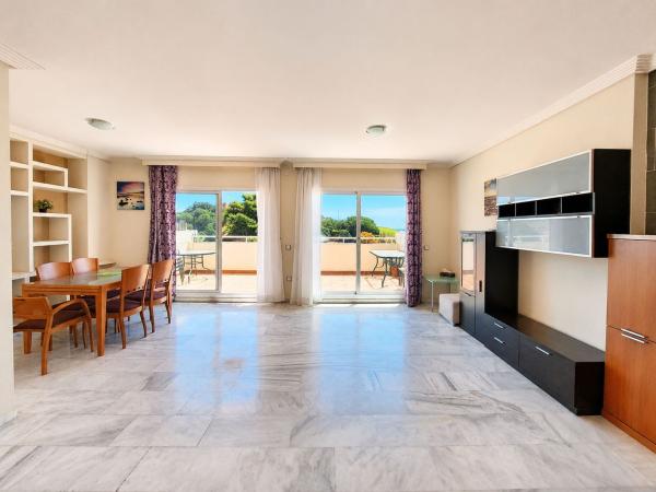 Sale of flat in Piso en Calle Fresadores, 3, Zona Sohail, Fuengirola, Fuengirola
thumbnail 1