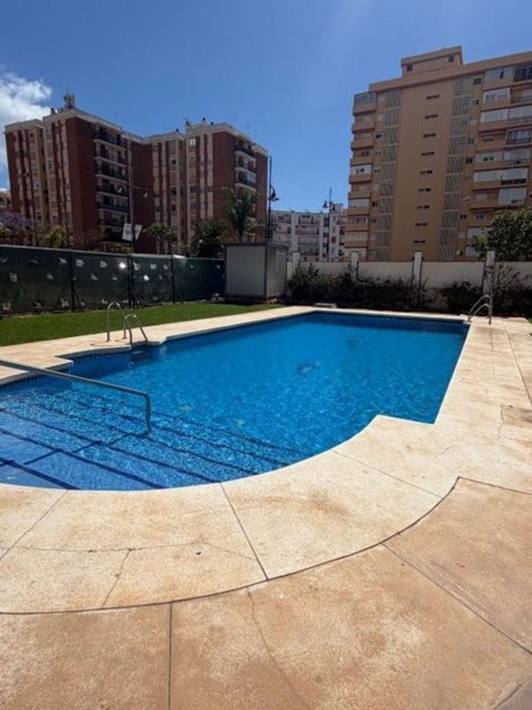 Venta de piso en Piso en Zona Puerto Deportivo, Fuengirola, Fuengirola
 photo 2
