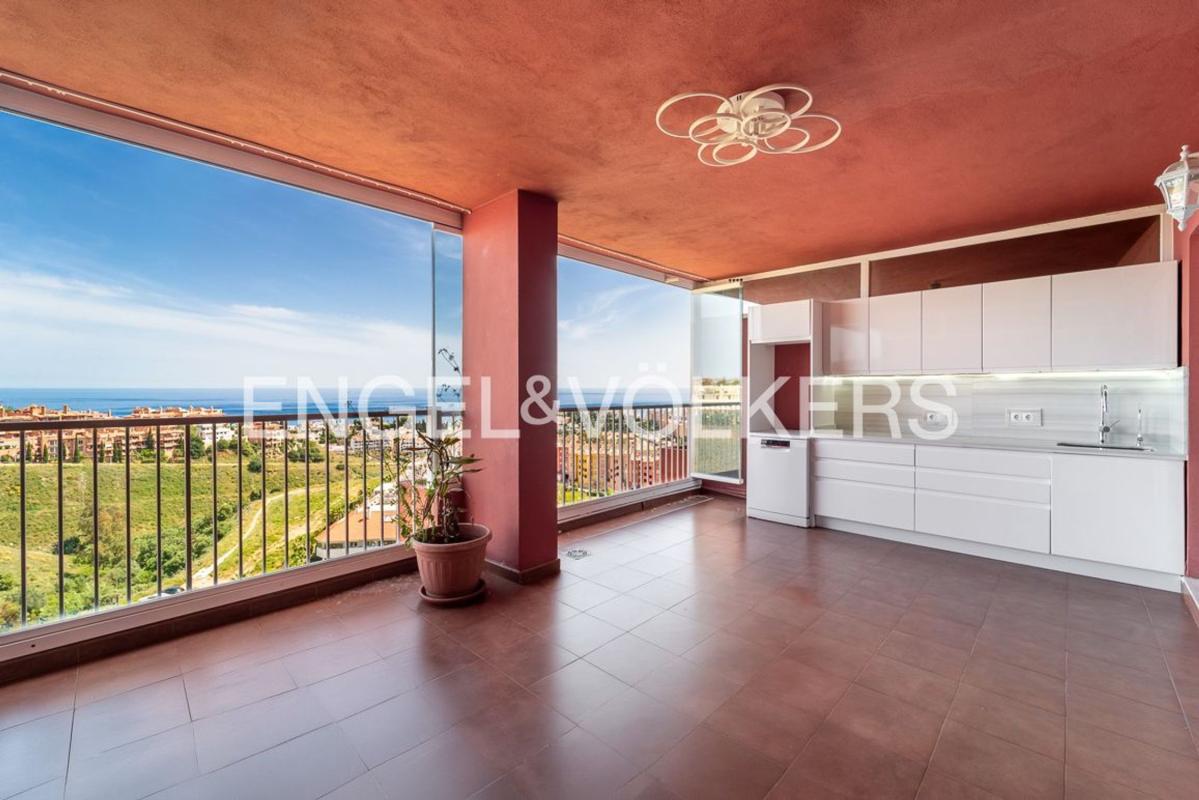 Venta de duplex en Dúplex en Calle Reina Victoria Eugenia, Los Pacos, Fuengirola, Fuengirola photo 1
