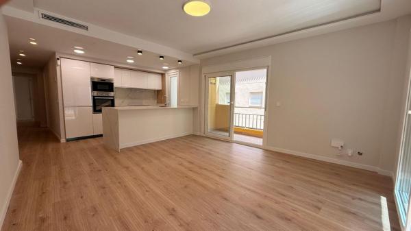 Sale of flat in Piso en Zona Puerto Deportivo, Fuengirola, Fuengirola
 photo 1