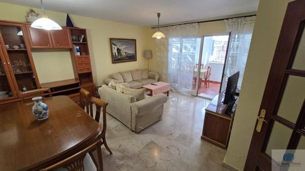 Venta de piso en Piso en Avenida Nuestro Padre Jesús Cautivo, Los Boliches, Fuengirola, Fuengirola
 photo 3