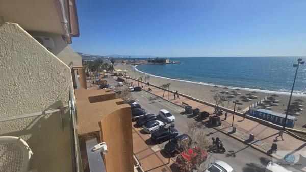 Sale of flat in Piso en Paseo Marítimo Rey de España, Zona Puerto Deportivo, Fuengirola, Fuengirola
 photo 2