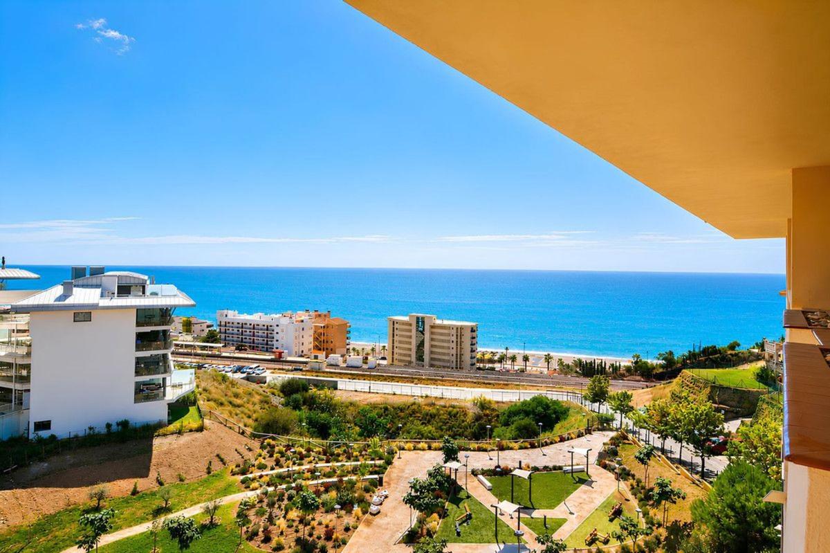Venta de piso en Piso en Calle Sierra Nevada, Las Gaviotas, Fuengirola, Fuengirola
photo 3