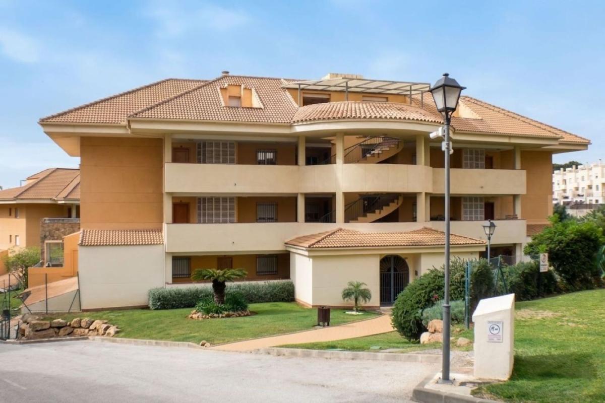 Продажа квартиры на Piso en Calle Sierra de Cazorla, 5, Las Gaviotas, Fuengirola, Фуэнхирола
photo 5