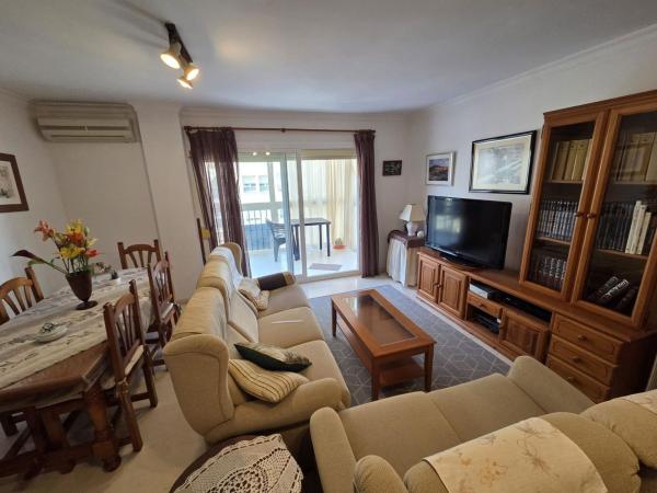Venta de piso en Piso en Calle Teresa Zabell, 4, Zona Puerto Deportivo, Fuengirola, Fuengirola
 photo 3