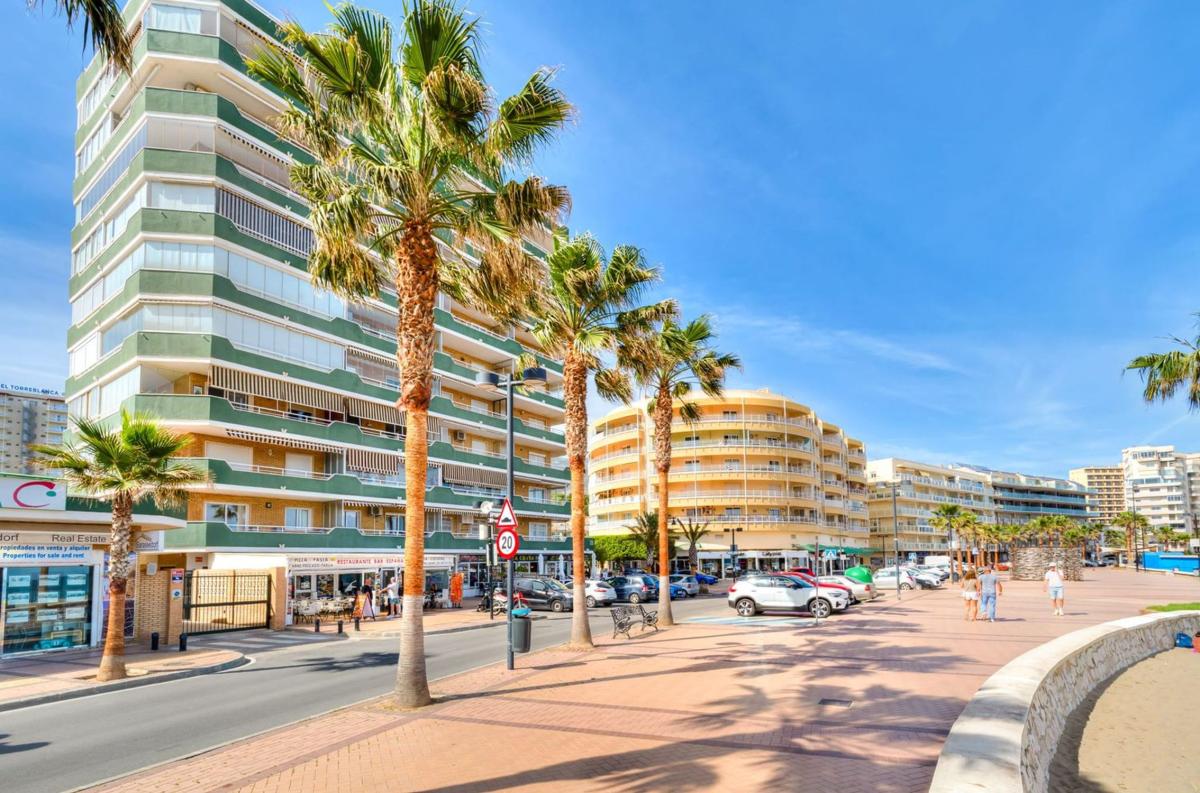 Продажа квартиры на Piso en Paseo Marítimo Rey de España, 110, Las Gaviotas, Fuengirola, Фуэнхирола
 photo 4