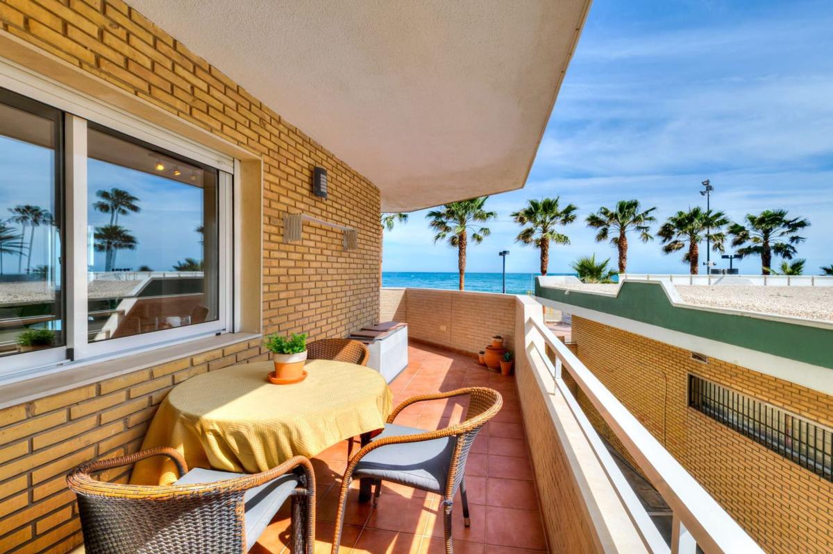 Продажа квартиры на Piso en Paseo Marítimo Rey de España, Las Gaviotas, Fuengirola, Фуэнхирола
photo 3