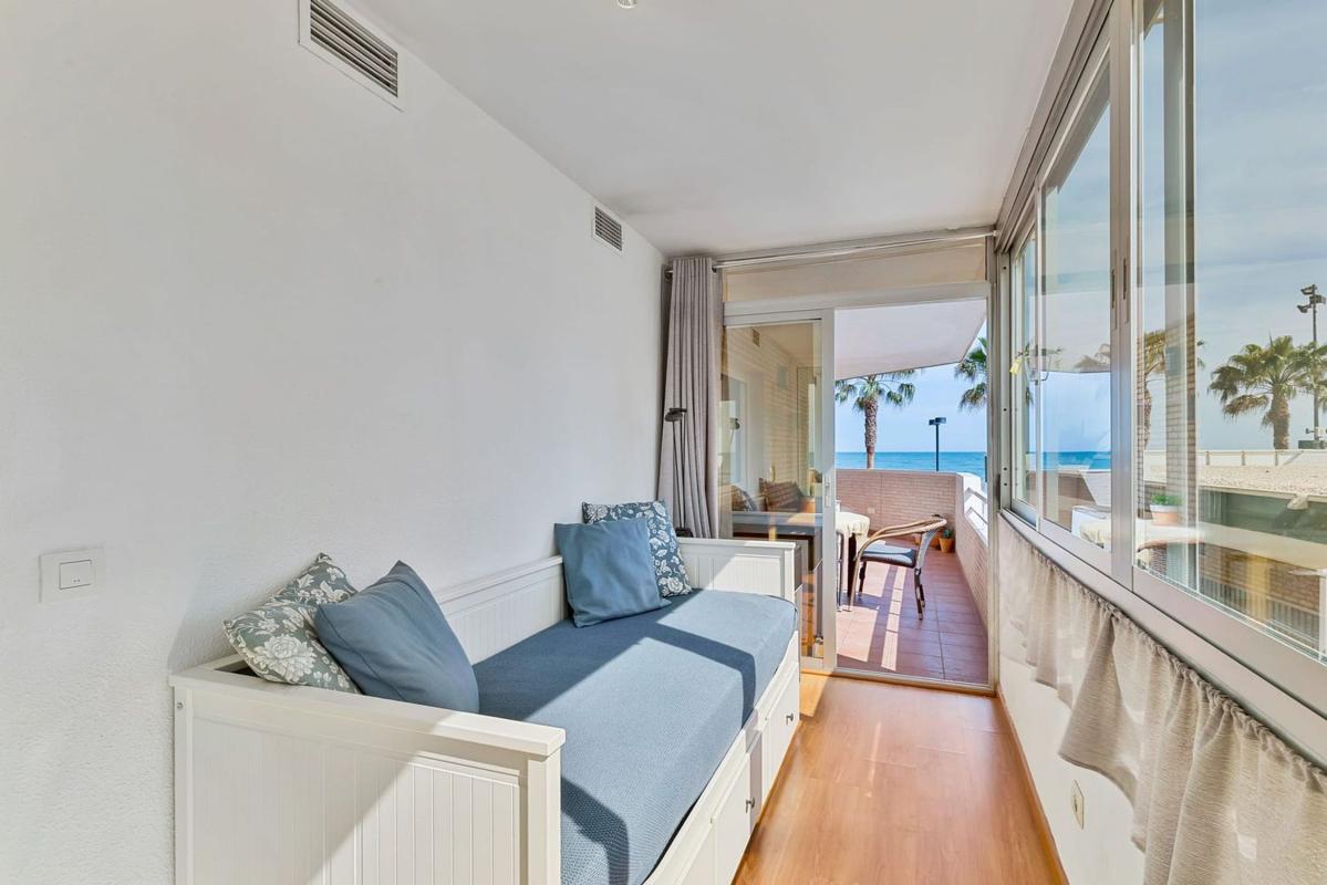 Продажа квартиры на Piso en Paseo Marítimo Rey de España, Las Gaviotas, Fuengirola, Фуэнхирола
photo 4