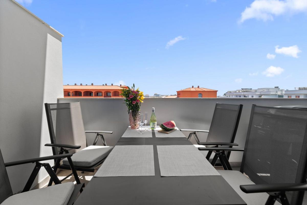 Продажа пентхауса на Ático en San Miguel, Zona Sohail, Fuengirola, Фуэнхирола photo 2