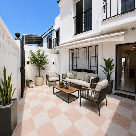 Chalet adosado en Calle Monaguillo, Los Boliches, Fuengirola thumbnail 2