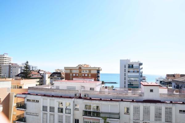 Sprzedaż mieszkania w Piso en Calle Teresa Zabell, Zona Puerto Deportivo, Fuengirola, Fuengirola
 photo 1