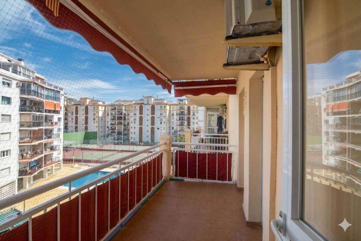 Sale of apartment in Piso en Calle Francisco Claros Curro, Los Boliches, Fuengirola, Fuengirola
photo 2