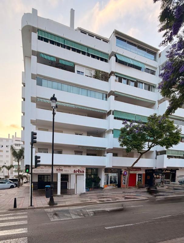 Venta de piso en Piso en Avenida Santa Amalia, 20, Zona Sohail, Fuengirola, Fuengirola
photo 1