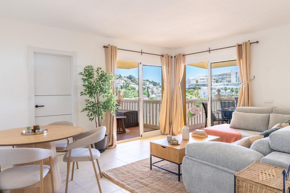 Продажа квартиры на Piso en Higueron, 50, El Higuerón, Fuengirola, Фуэнхирола
photo 1