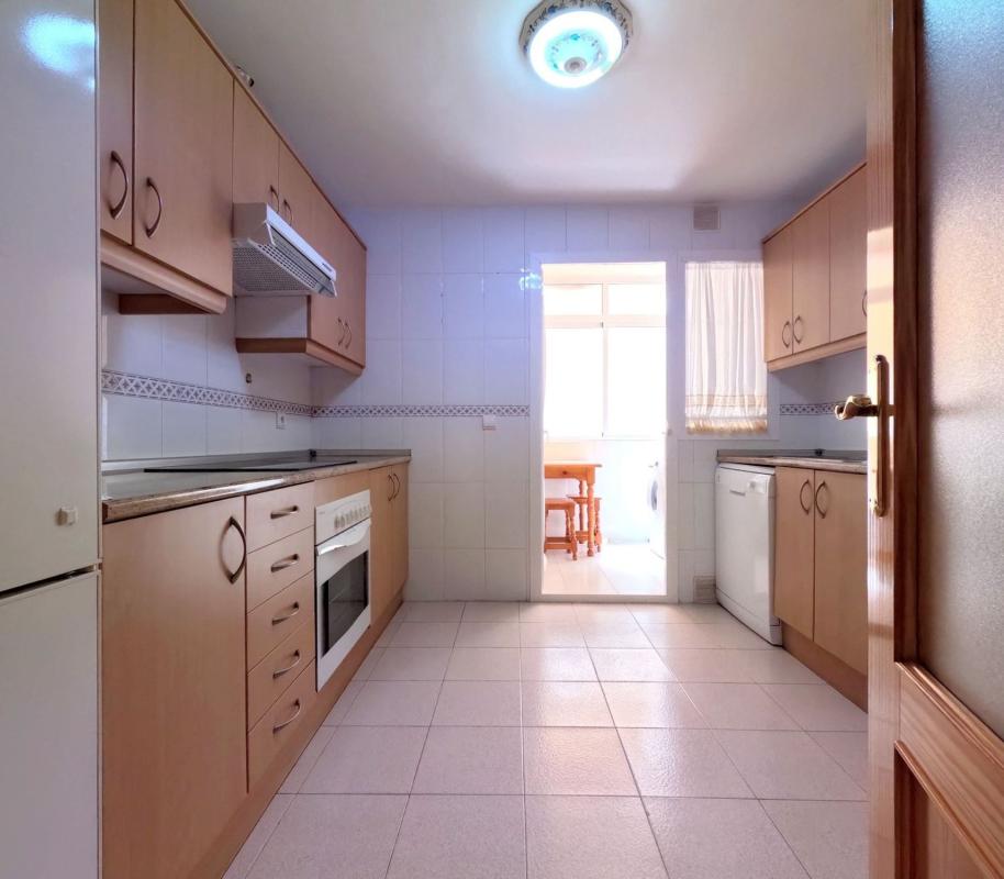 Venta de piso en Piso en Francisco Claros Curro, Los Boliches, Fuengirola, Fuengirola
photo 4