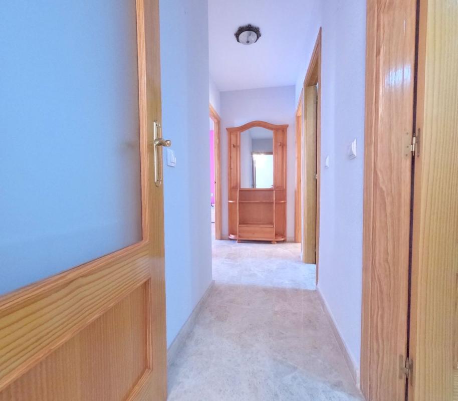 Sale of apartment in Piso en Calle Francisco Claros Curro, Los Boliches, Fuengirola, Fuengirola
photo 2