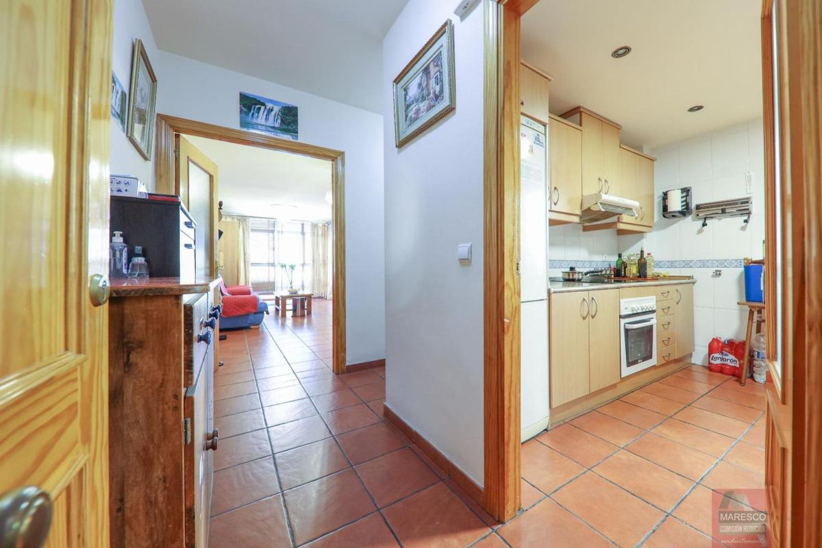 Продажа квартиры на Piso en Calle Francisco Claros Curro, Los Boliches, Fuengirola, Фуэнхирола
photo 2