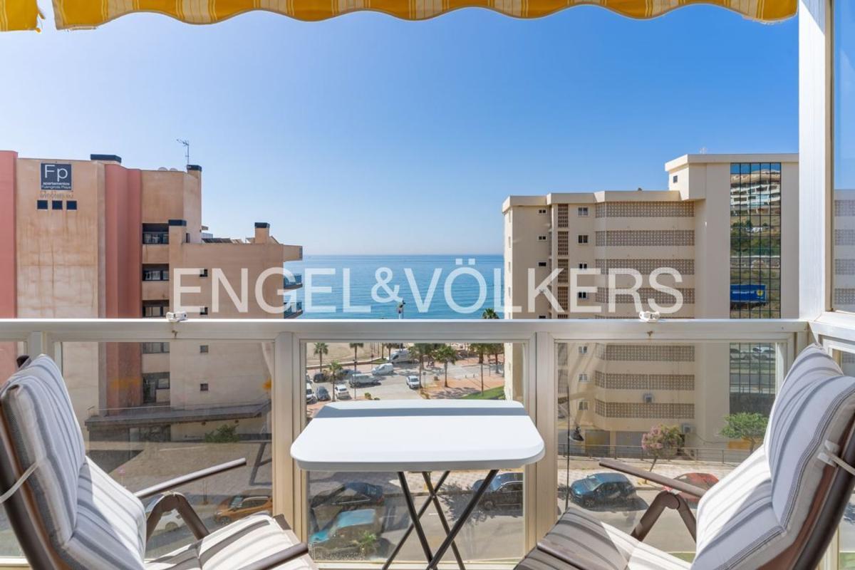 Продажа квартиры на Piso en Avenida Carvajal, Las Gaviotas, Fuengirola, Фуэнхирола
 photo 2