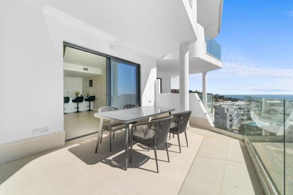 Продажа квартиры на Piso en Avenida Fuengirola, El Higuerón, Fuengirola, Фуэнхирола
thumbnail 1