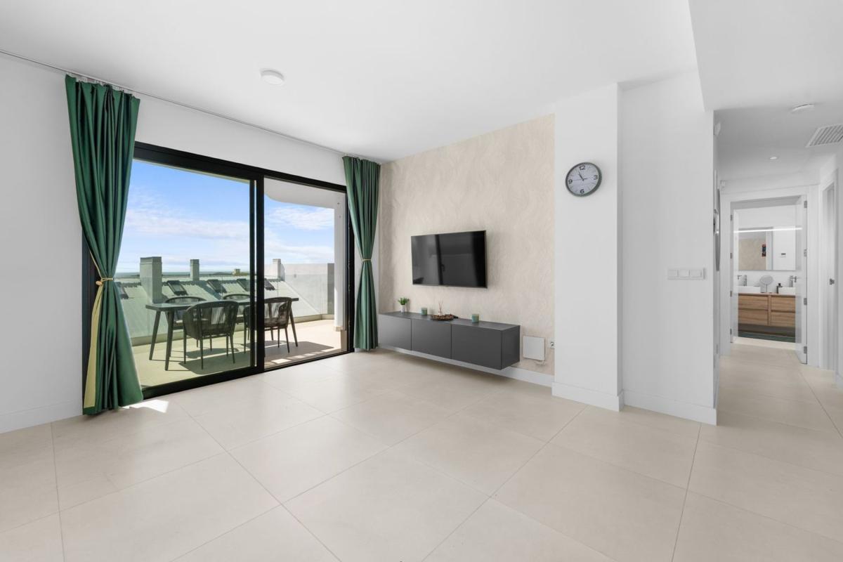 Продажа квартиры на Piso en Avenida Fuengirola, El Higuerón, Fuengirola, Фуэнхирола
photo 4