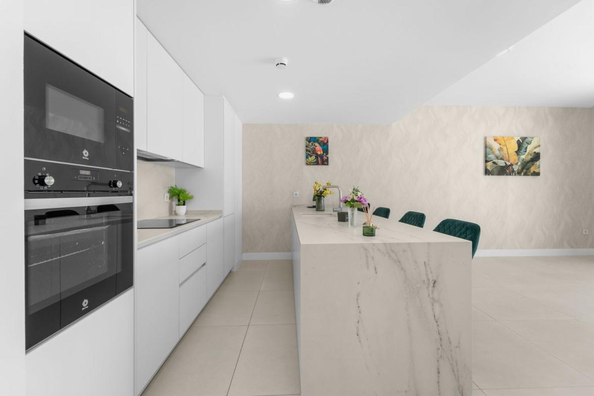 Продажа квартиры на Piso en Avenida Fuengirola, El Higuerón, Fuengirola, Фуэнхирола
photo 5