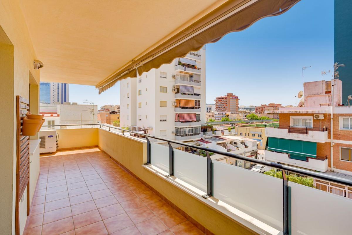 Продажа квартиры на Piso en Calle Santa Isabel s/n, Los Boliches, Fuengirola, Фуэнхирола
photo 2