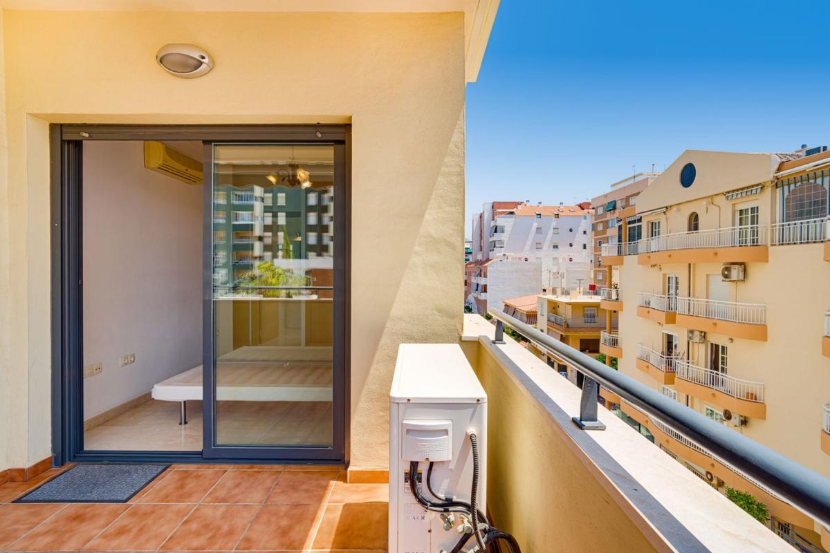 Продажа квартиры на Piso en Calle Santa Isabel s/n, Los Boliches, Fuengirola, Фуэнхирола
photo 3