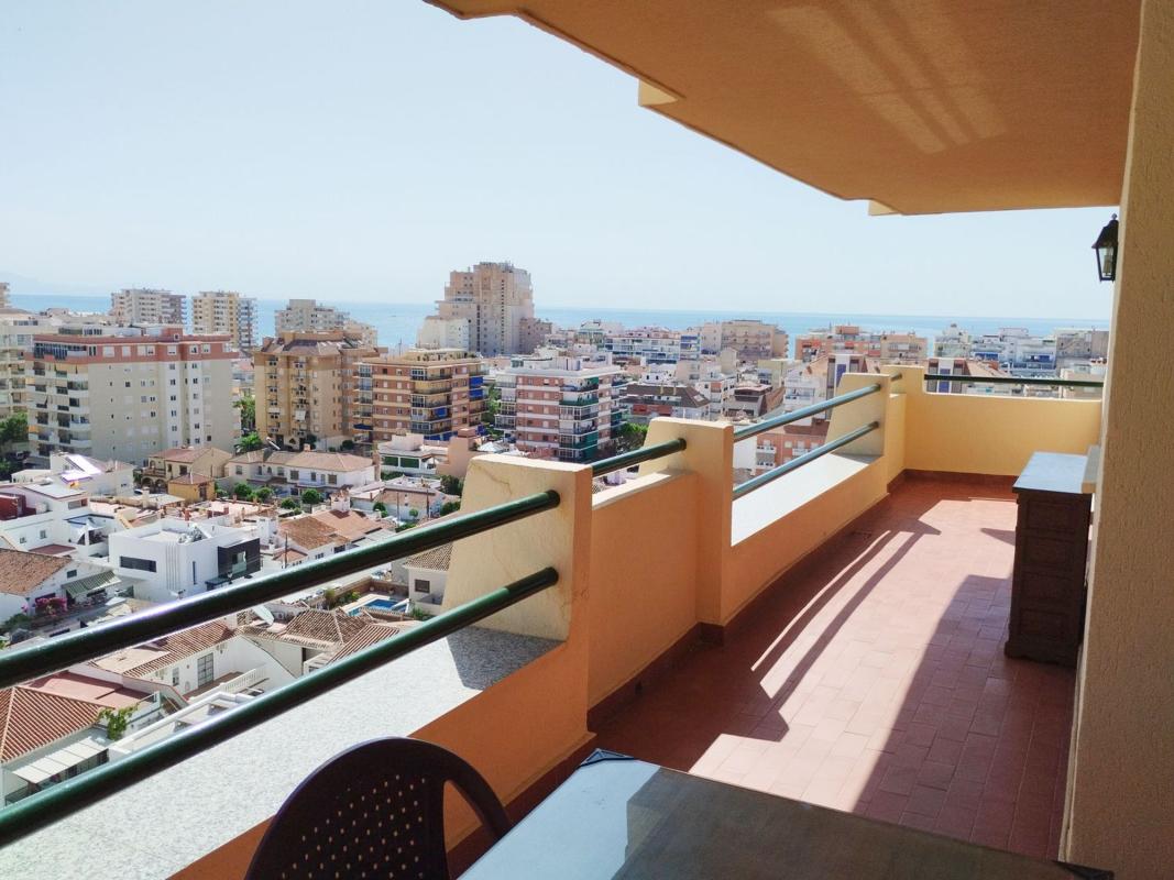 Продажа квартиры на Piso en Calle Santa Isabel, Los Boliches, Fuengirola, Фуэнхирола
 photo 3