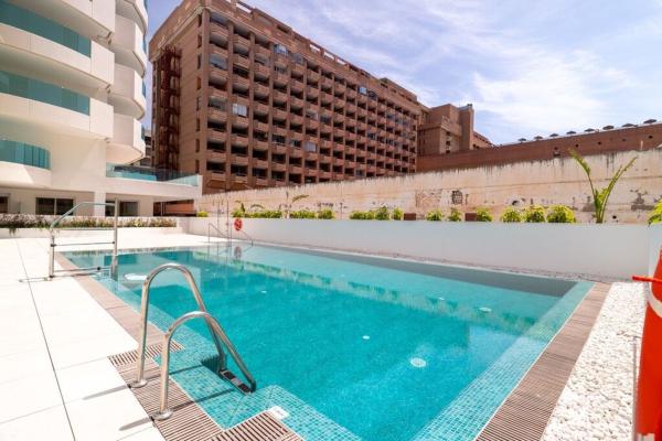 Sprzedaż mieszkania w Piso en Zona Puerto Deportivo, Fuengirola, Fuengirola
 photo 2