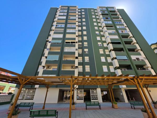 Venta de piso en Piso en Calle Santa Rosa, 1, Los Boliches, Fuengirola, Fuengirola
 photo 1