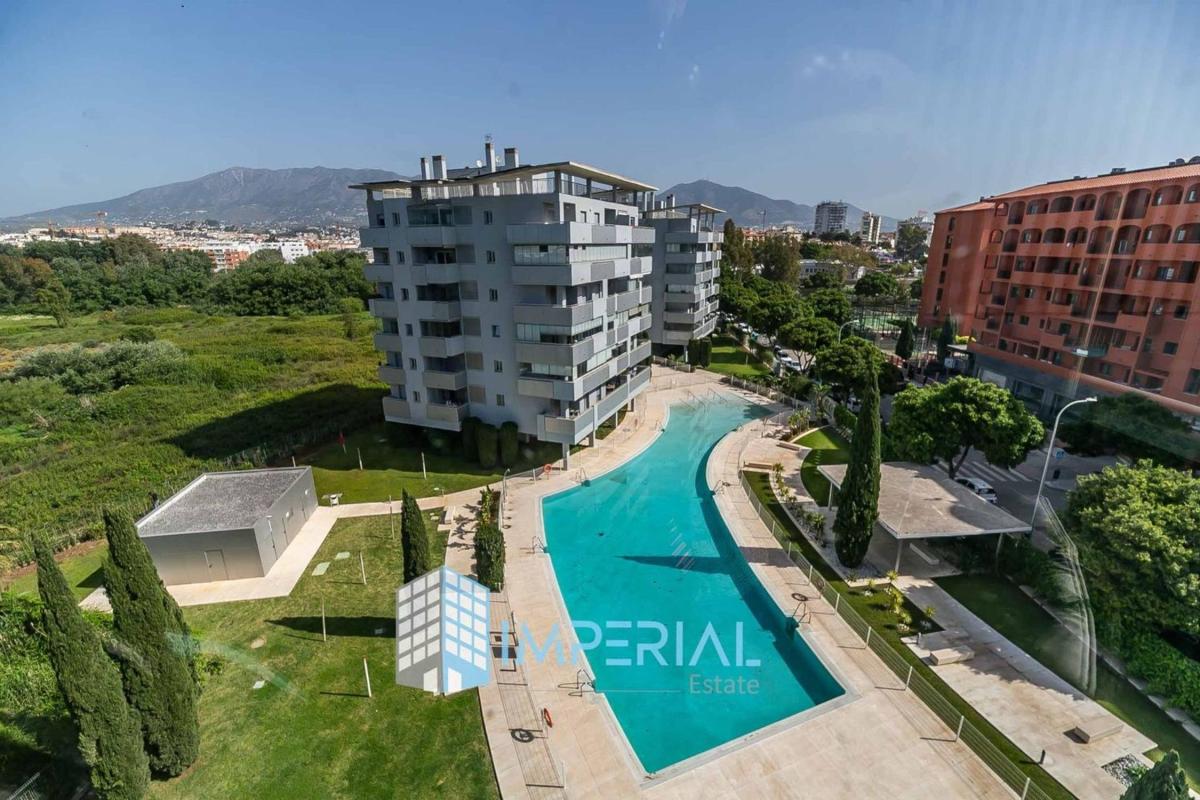 Venta de piso en Piso en Zona Sohail, Fuengirola, Fuengirola
 photo 2