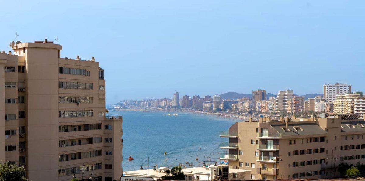 Продажа квартиры на Piso en Avenida Fuengirola, El Higuerón, Fuengirola, Фуэнхирола
photo 3