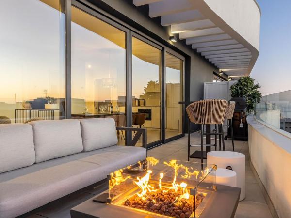 Продажа квартиры на Piso en Calle Alicia, 2, El Higuerón, Fuengirola, Фуэнхирола
 photo 2